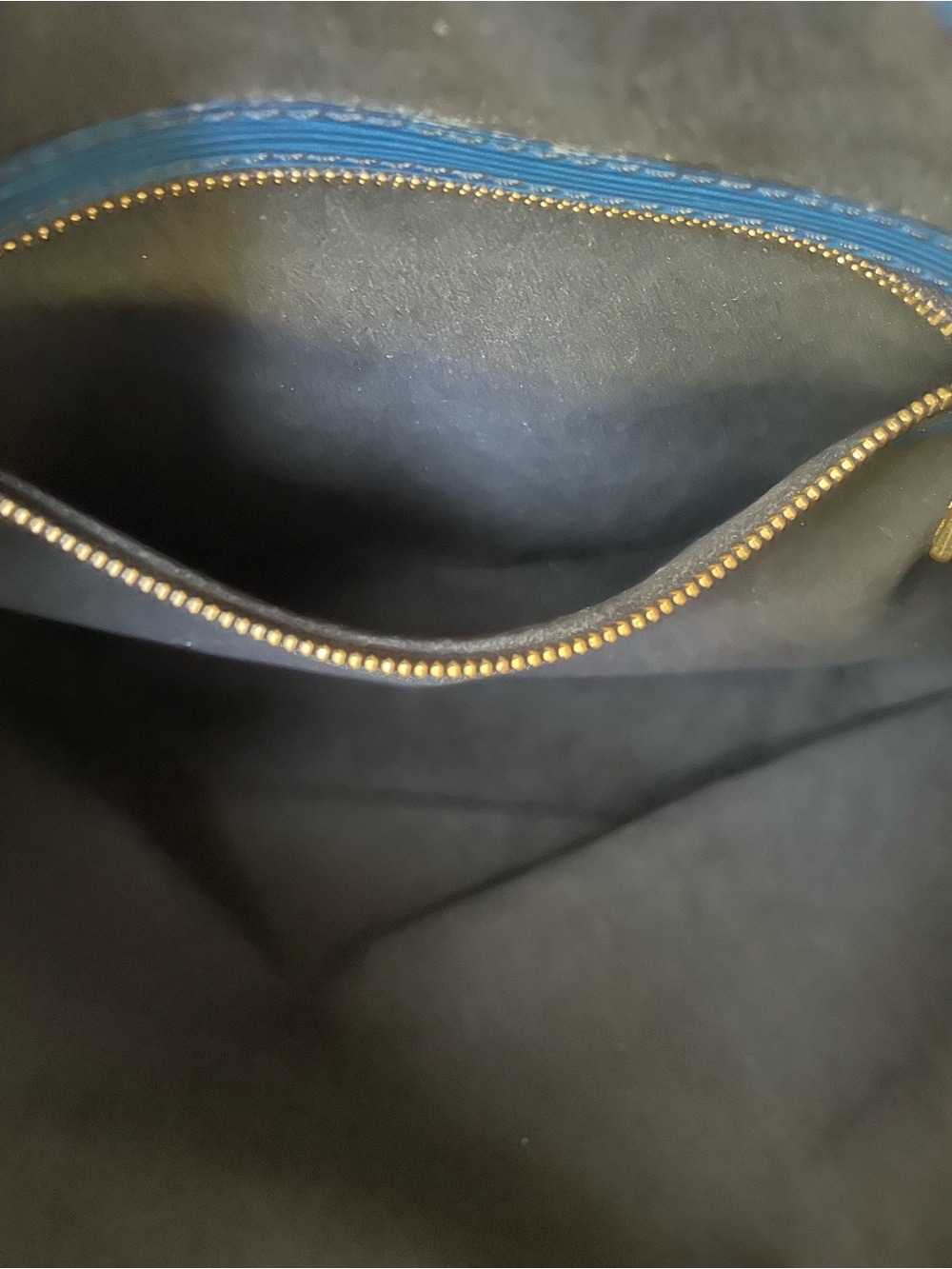 Louis Vuitton Blue and Green Epi Leather Drawstring Shoulder Bag - Picture 10 of 11